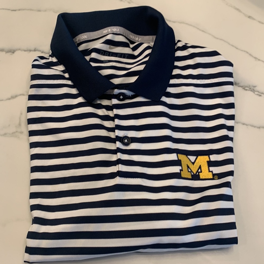 Nike Michigan golf shirt- men’s large - Picture 5 of 5